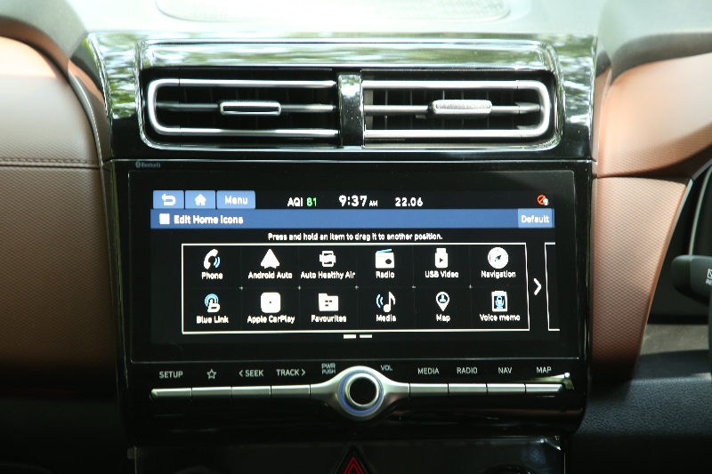 infotainment screen in Alcazar