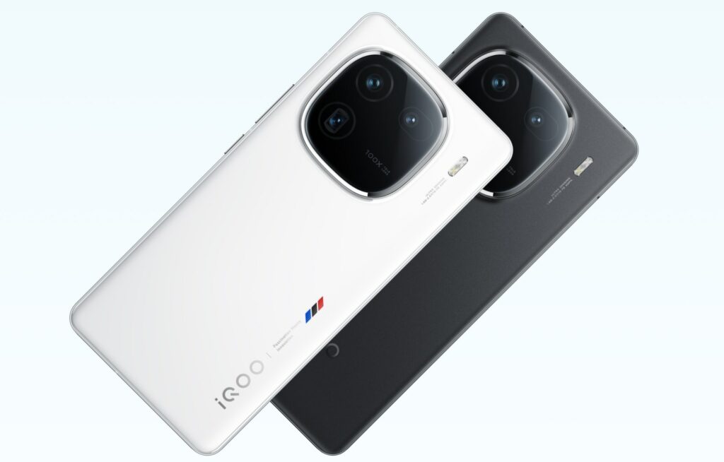 Back photo of iQOO 12