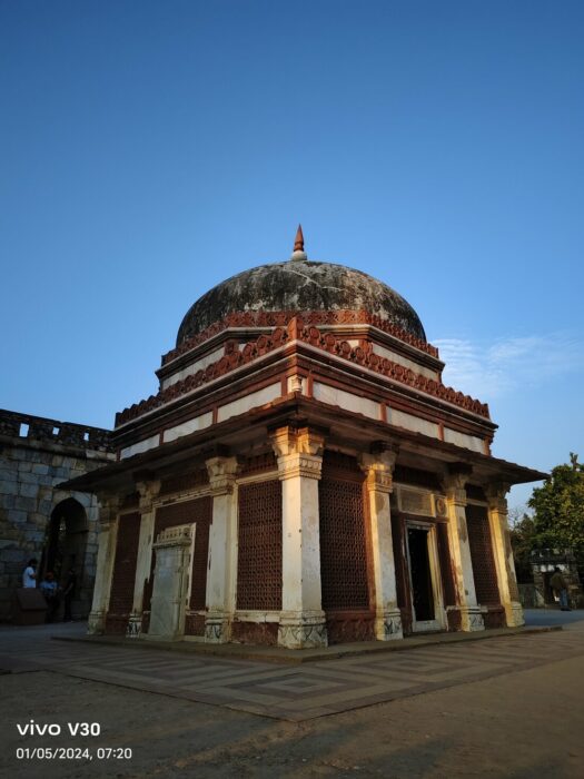 Different color mods of the vivo v30-2